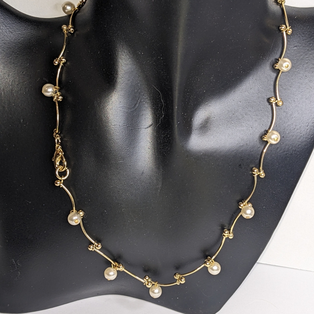 Elegant Gold Tone Pearl Accent Necklace 16 Inches - Picture 7 of 9